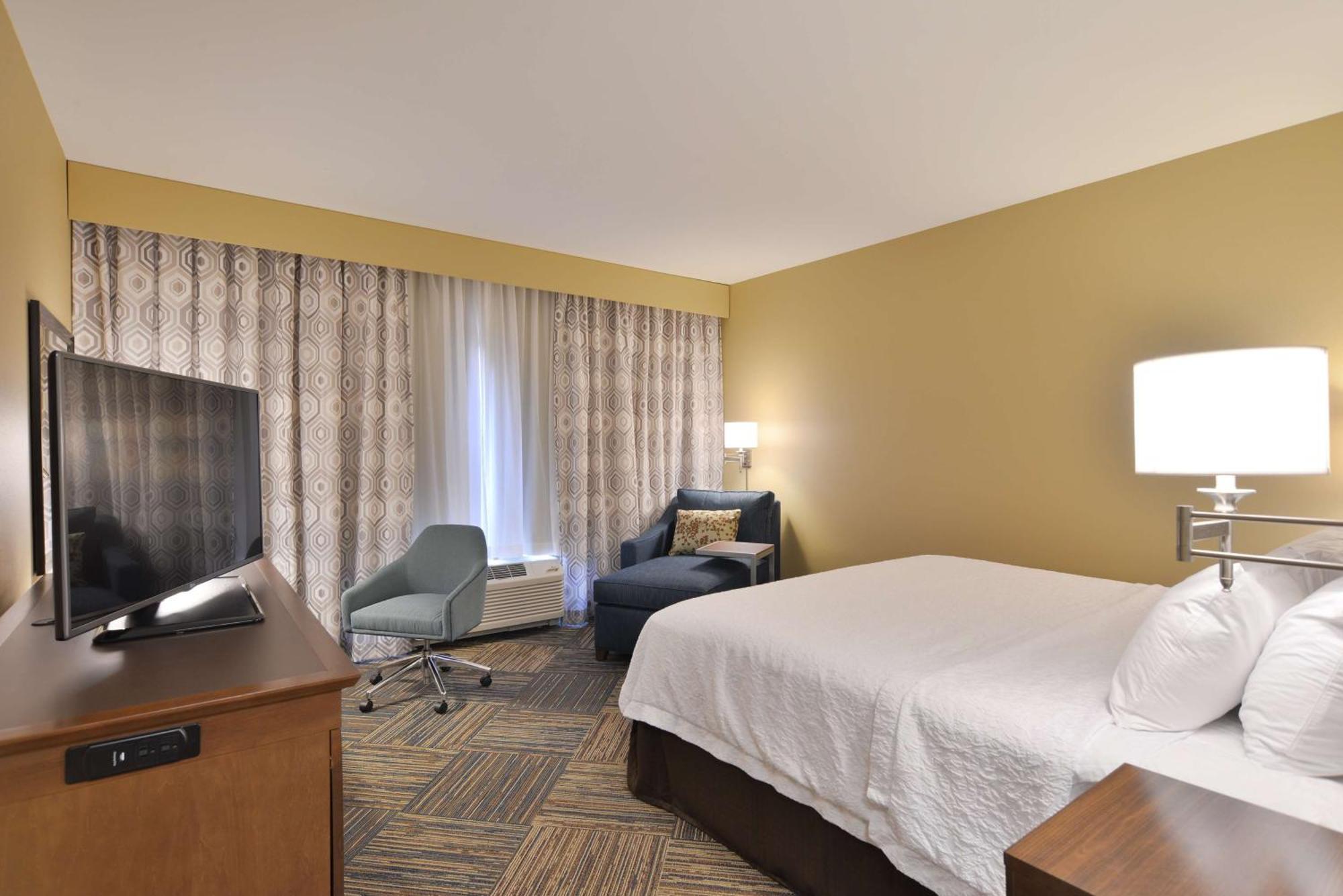 Hampton Inn & Suites Chippewa Falls Dış mekan fotoğraf